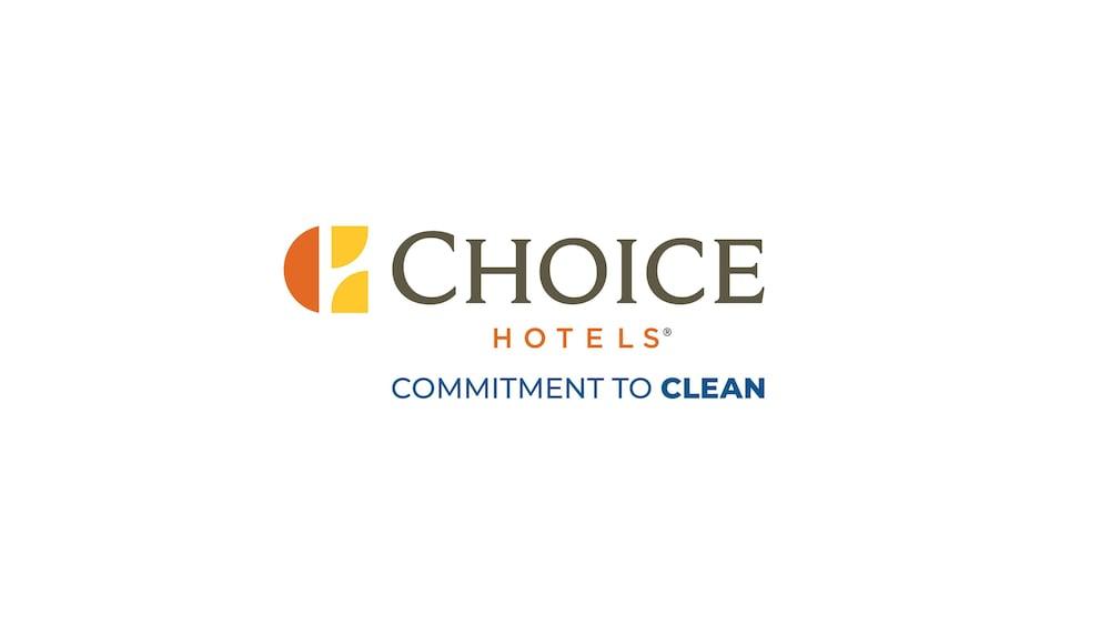 Econo Lodge Cadillac By Choice Екстериор снимка